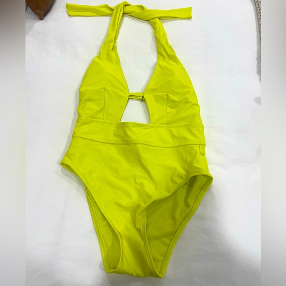 Brand: Adore Me SIZE: Small COLOR: neon green/yellow - Picture 1 of 6